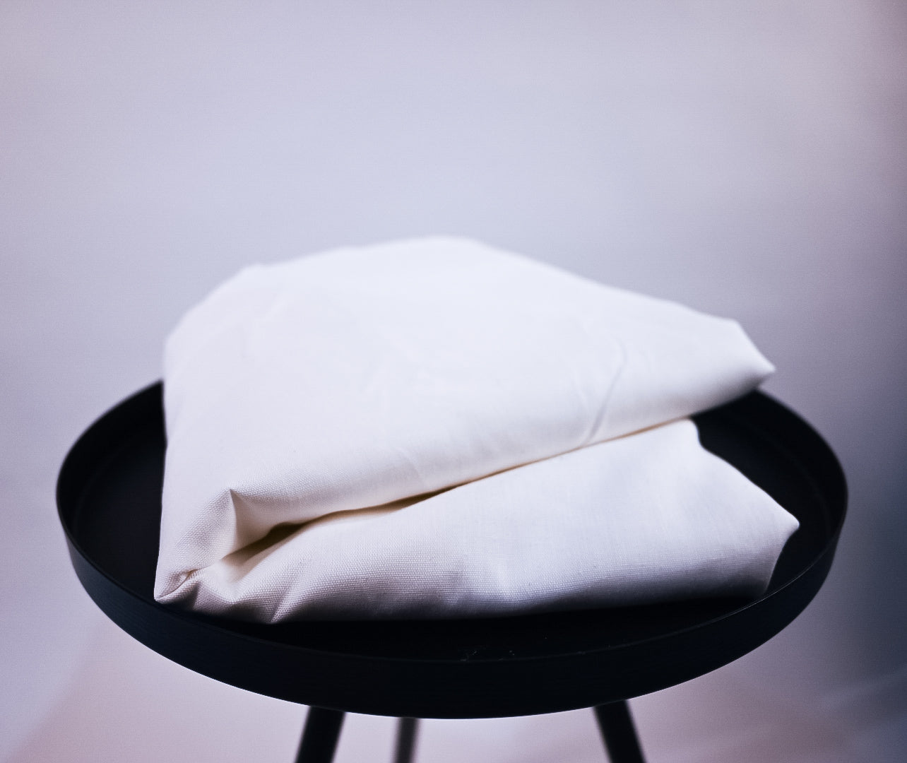 Valkoiset pöytäliinat Ikea Taggvallmo, koko 150x250 cm – täydellinen valinta juhliin ja erikoistilaisuuksiin.